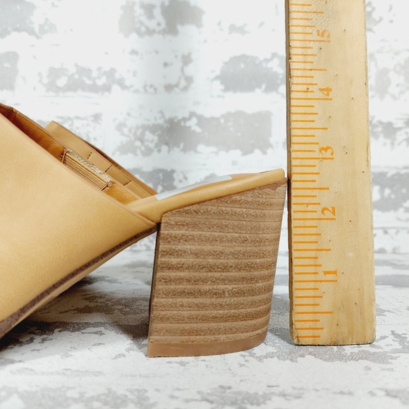 DV DOLCE VITA Tendle Block Heel Mule In Nude Tan Suede B480 - Picture 2 of 11